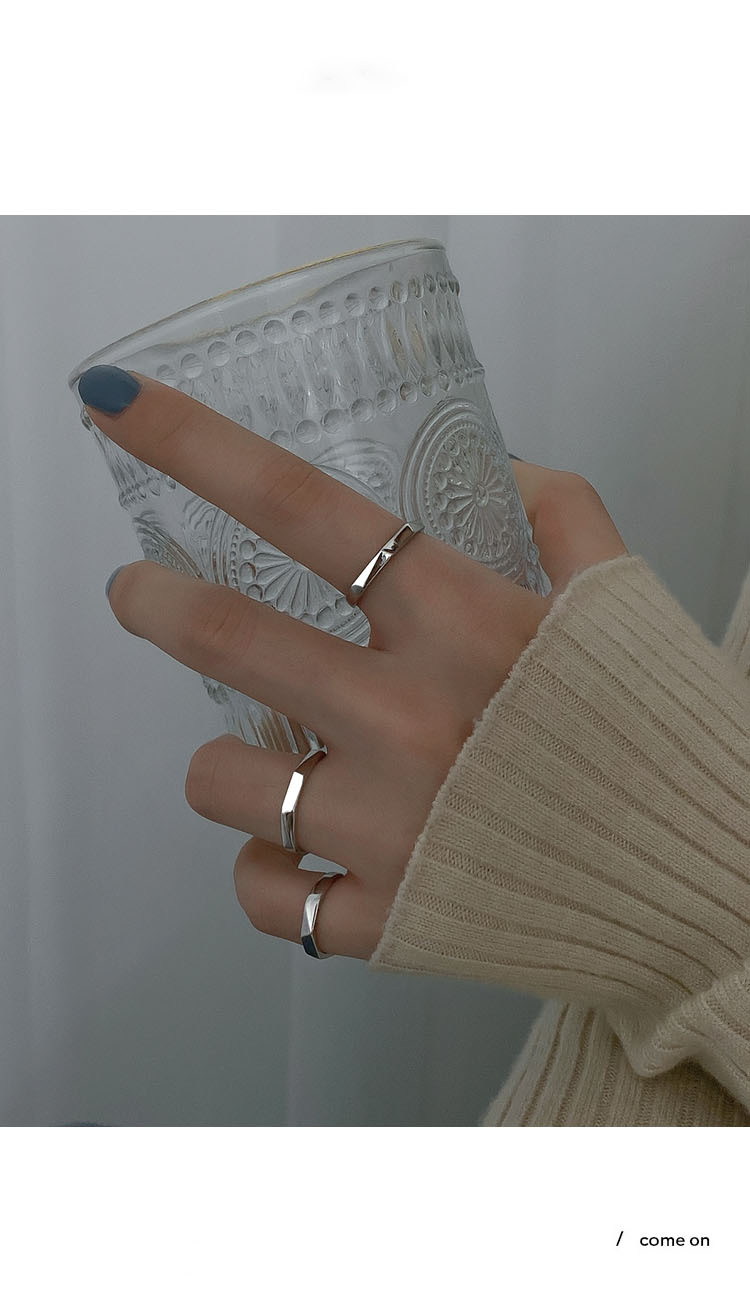 Minimalist Smooth Diamond Shaped Ring For Women Adjustable Open_voghion.com