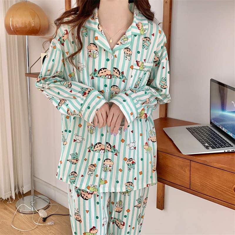 Nuevo estilo crayón Xiaoxin pijamas de estilo coreano de las mujeres de dibujos animados lindo suelta más el tamaño de dos piezas de ropa para el hogar otoño entrega en vivo