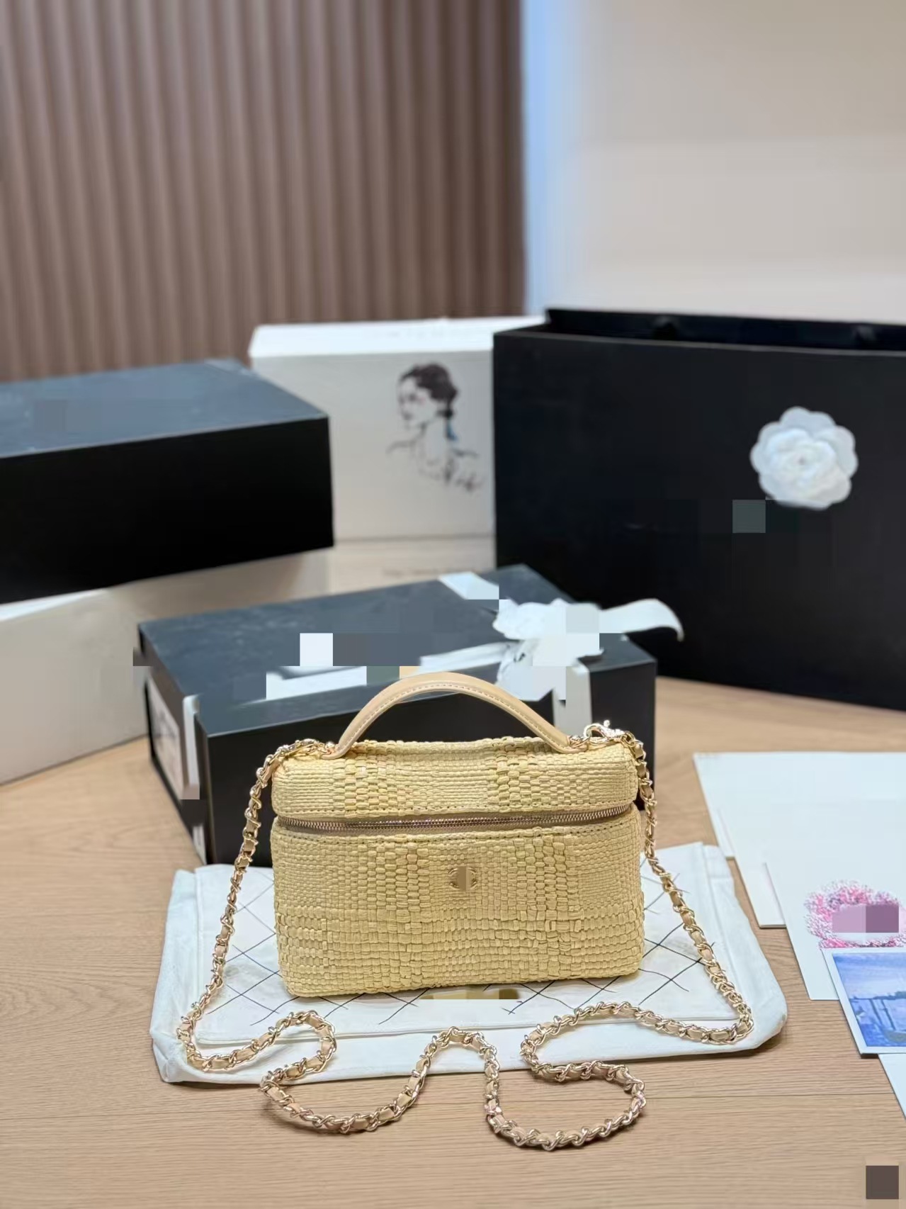 Raffia Toxunma Çimərlik Çantası və Kviltli Krossbody Model
