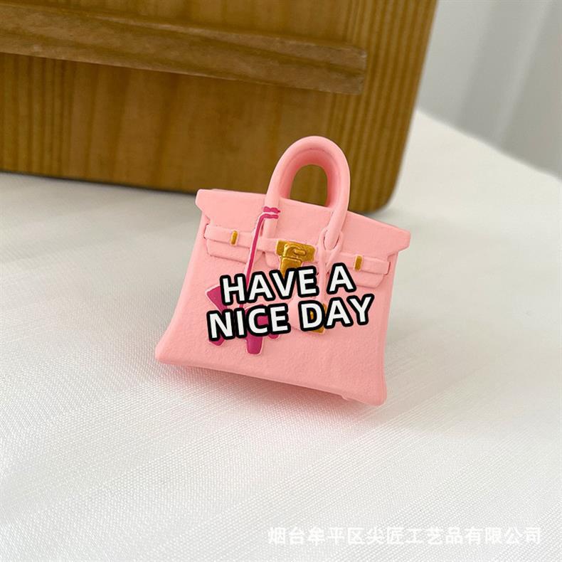 Popular car air freshener, realistic replica of trendy bags and shoes, car air vent decoration, diffuser stone, simple and high-end