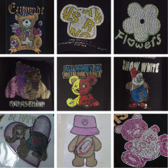 潮牌立體小熊燙鑽輔料精品服裝燙鑽燙圖工藝專業訂製小熊燙鑽圖案