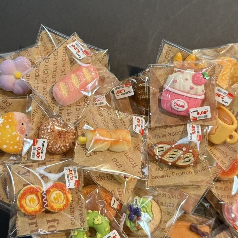 ミニケーキのデザートパンは独立して包装します。|undefined