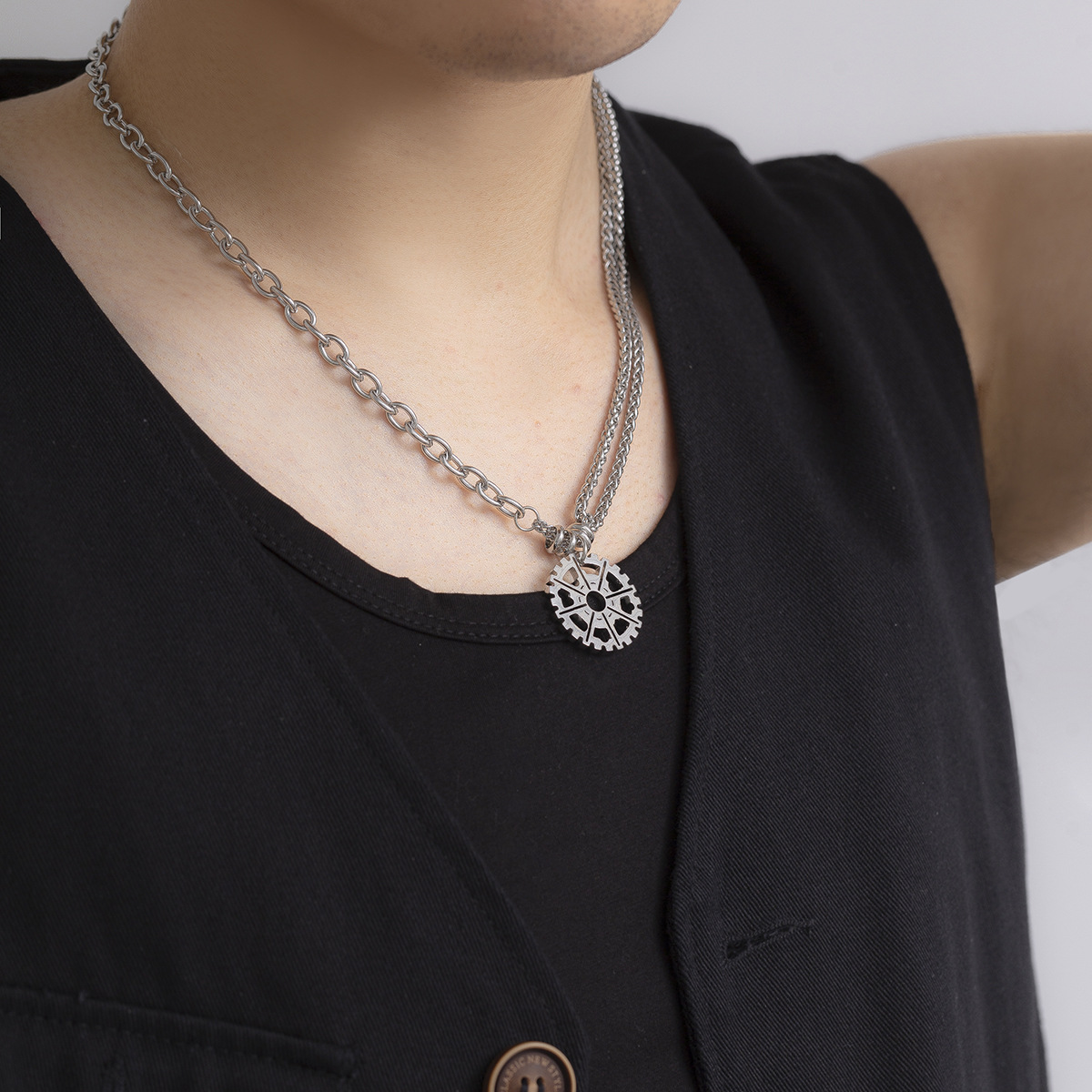 1 Piece Simple Style Gear Titanium Steel Irregular Unisex Pendant Necklace