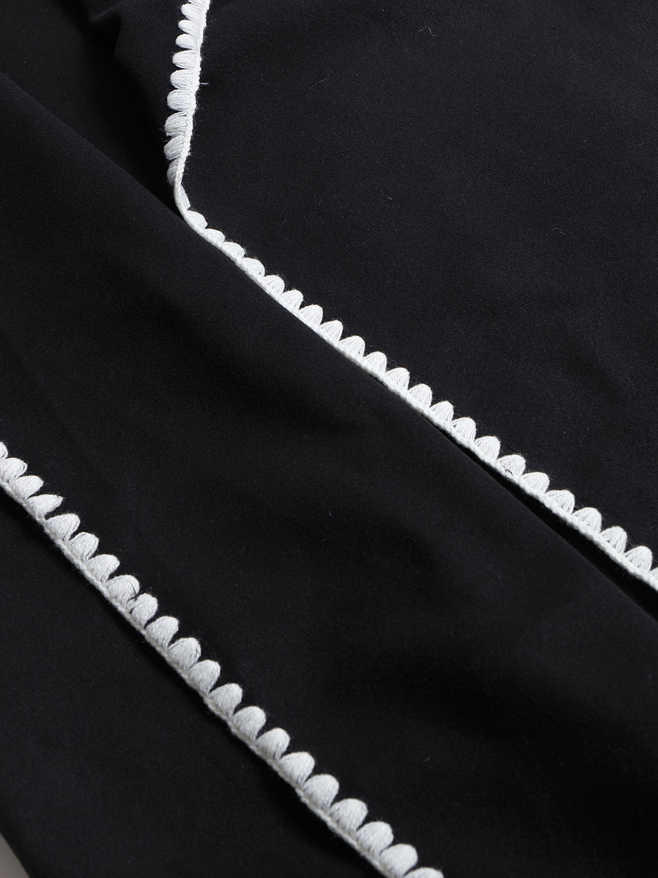Women's Long Woolen Coat With Braided Lapel For Autumn And Winter_voghion.com