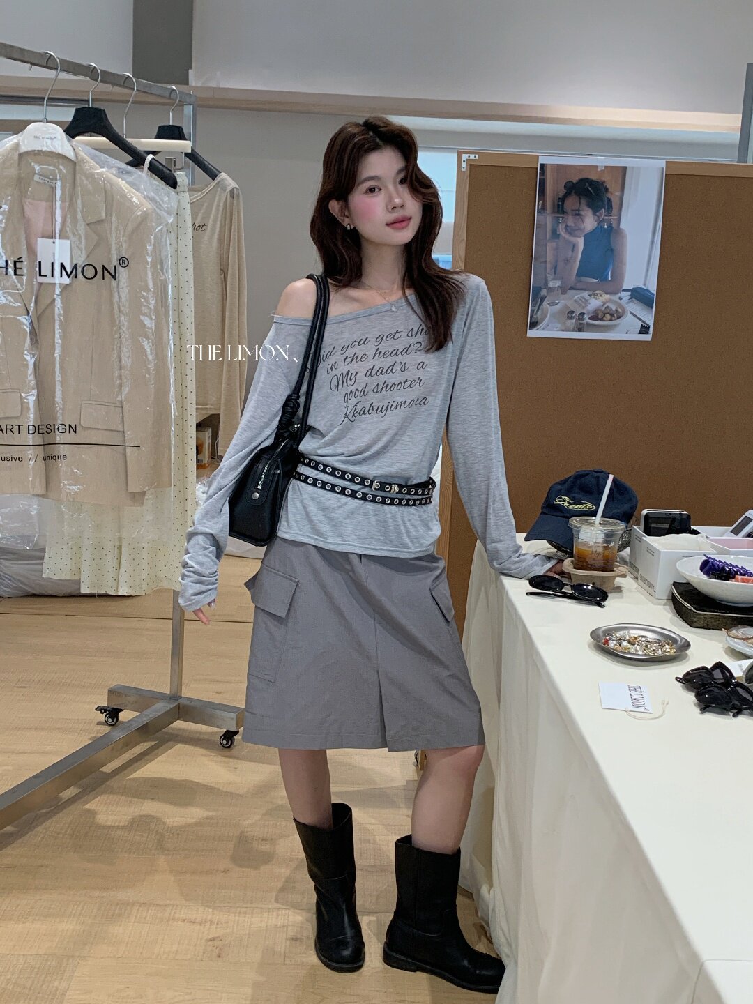 Áo thun nữ tay dài cổ tròn in chữ, phong cách Hàn Quốc, chất liệu cotton thoáng mát — màu đen, màu trắng, màu xám, màu vàng chi tiết 11