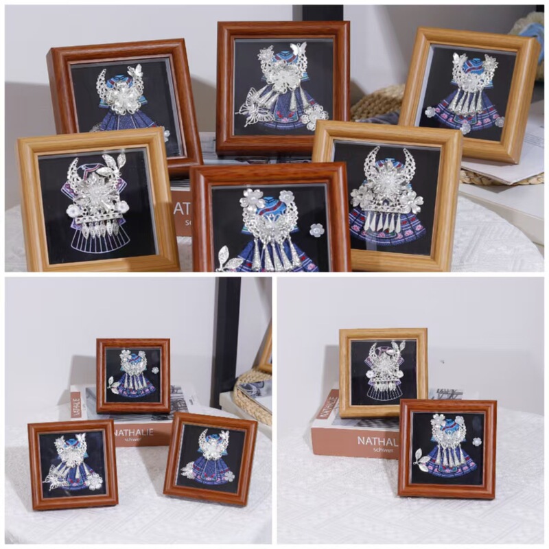 Guizhou Imitation Silver Jewelry, Photo Frames, Ethnic Minority Clothing, Embroidery, Miao Crown Ornaments, Tourist Cultural and Creative Crafts Guizhou Imitation Silver Jewelry, Photo Frames, Ethnic Minority Clothing, Embroidery, Miao Crown Ornaments, Tourist Cultural and Creative Crafts