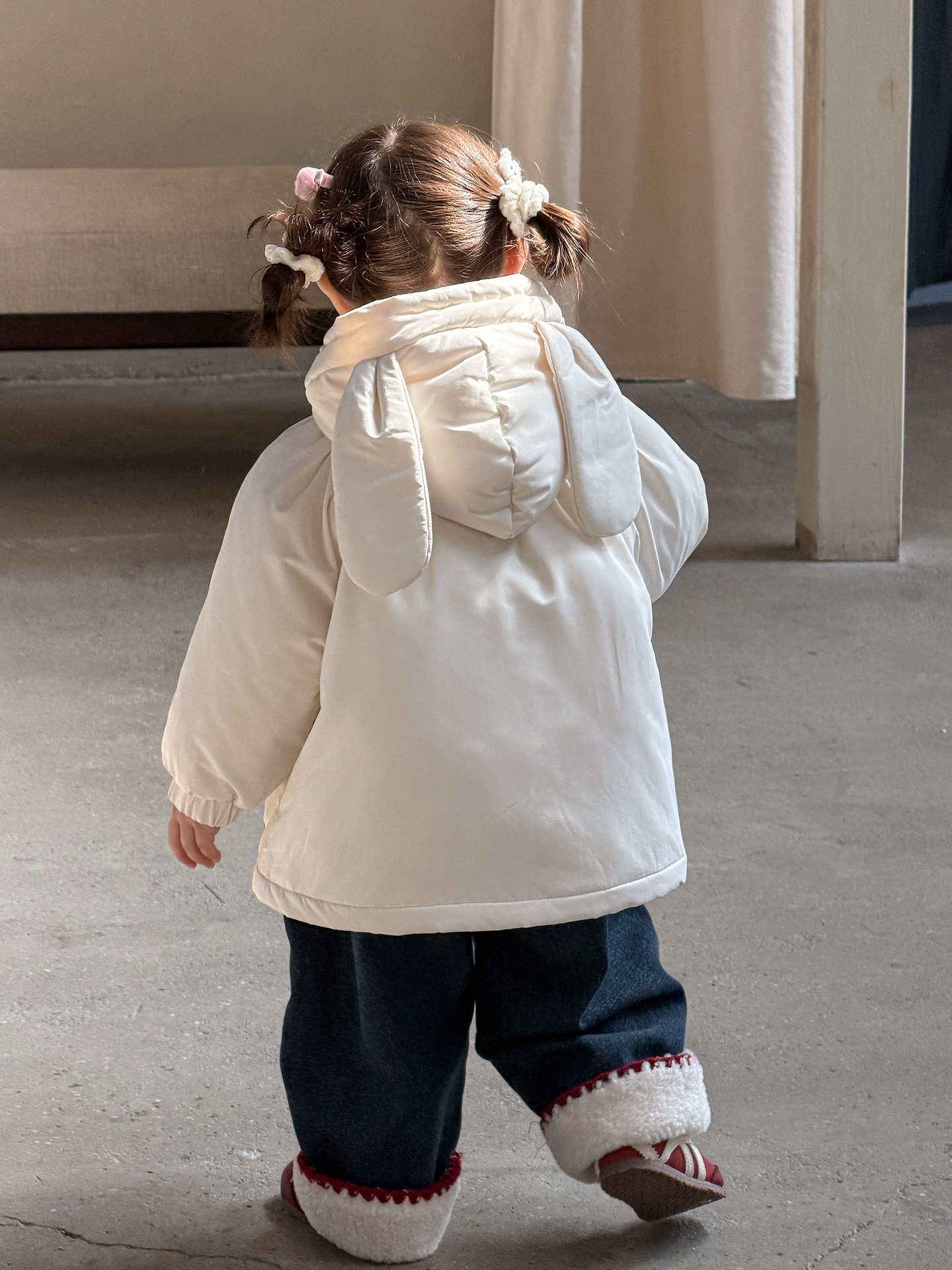 Sugar Pear ropa infantil de niñas de algodón ropa de invierno 2025 aire extranjero engrosado abrigo de algodón para niños ropa de bebé chaqueta de algodón