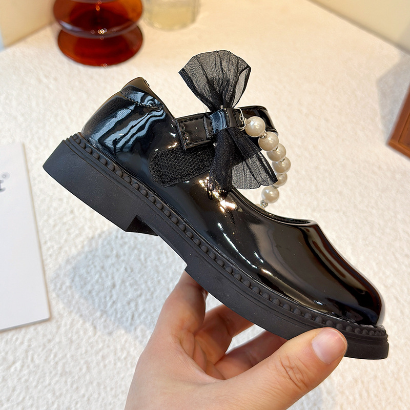 Zapatos de niñas zapatos de princesa para niños 2025 nuevo espectáculo de otoño zapatos de cuero pequeños zapatos de cuero de suela suave para niños grandes