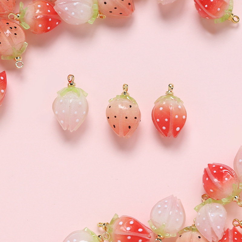 Resin Material 1 Piece Resin Tree Strawberry Pendant Charms Necklace
