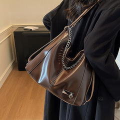 高级质感复古包包2025秋冬季新款通勤女双肩后背包多用单肩托特包