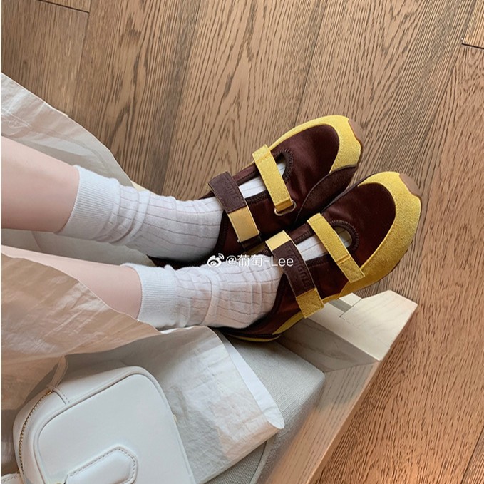 Versión de piel de vaca de la uva de la misma gota de agua hueco doble velcro ballet mary-zhen zapatos deportivos casuales de mujer