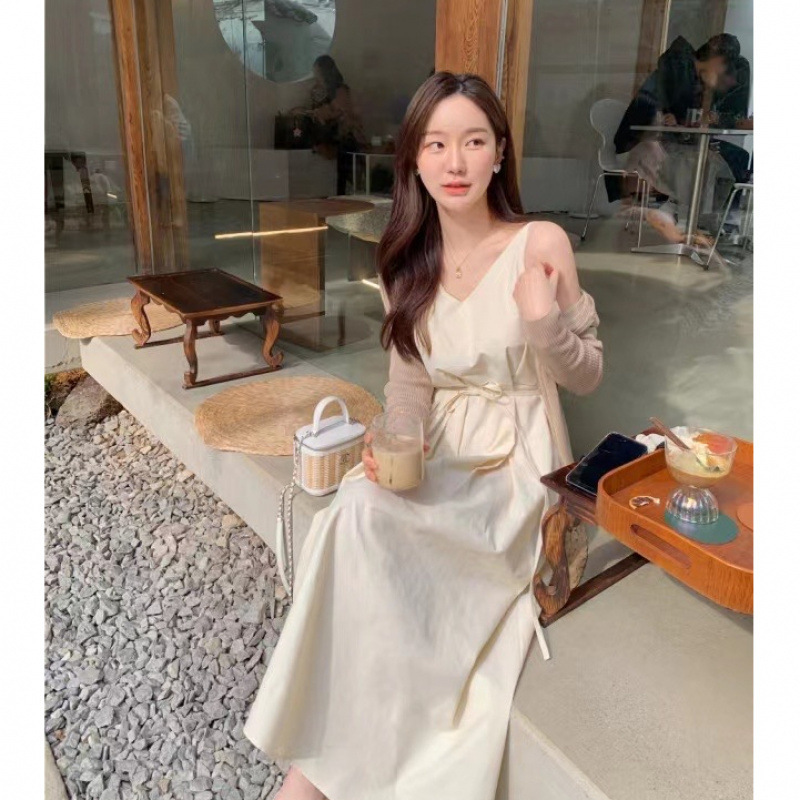 韓国シックな夏フレンチニッチ V ネックレースアップサスペンダードレス女性のウエスト痩身ビーチスカートロングスカート|undefined