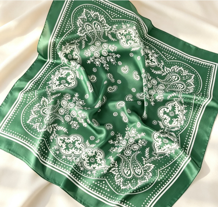70 bufandas de seda cuadrada alta sensación de moda coreana versátil bufandas de seda de impresión retrógrada