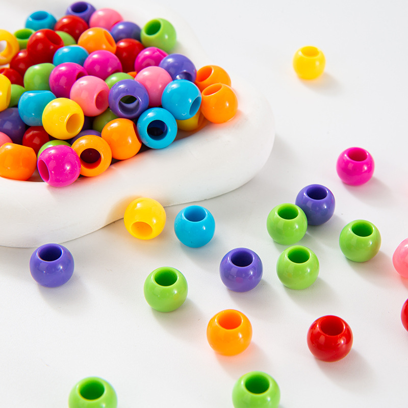Two-color round beads