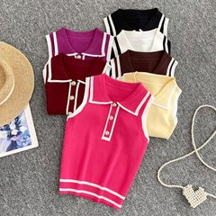 きわめてシンプルなストライプのニットのノースリーブベスト女性の夏の襟をめくってスリムに見えるデザインのユニークで美しい小さい上着