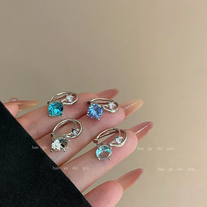 Clip‑on earrings, zirconium and pearl, light‑luxury non‑pierced design