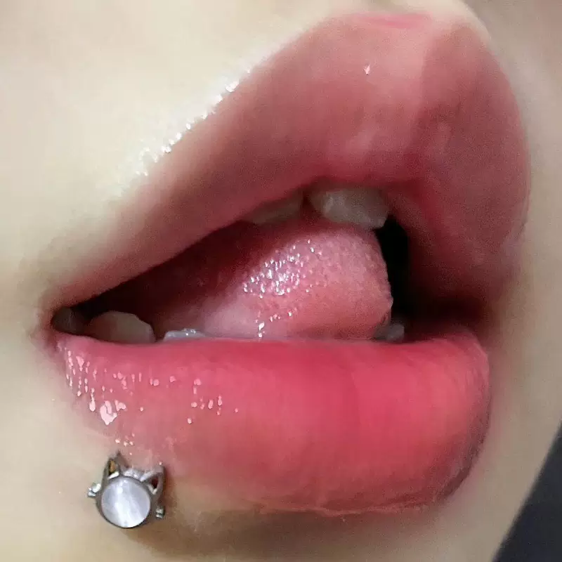 Cute lip piercing stainless steel, cat's eye, gradient