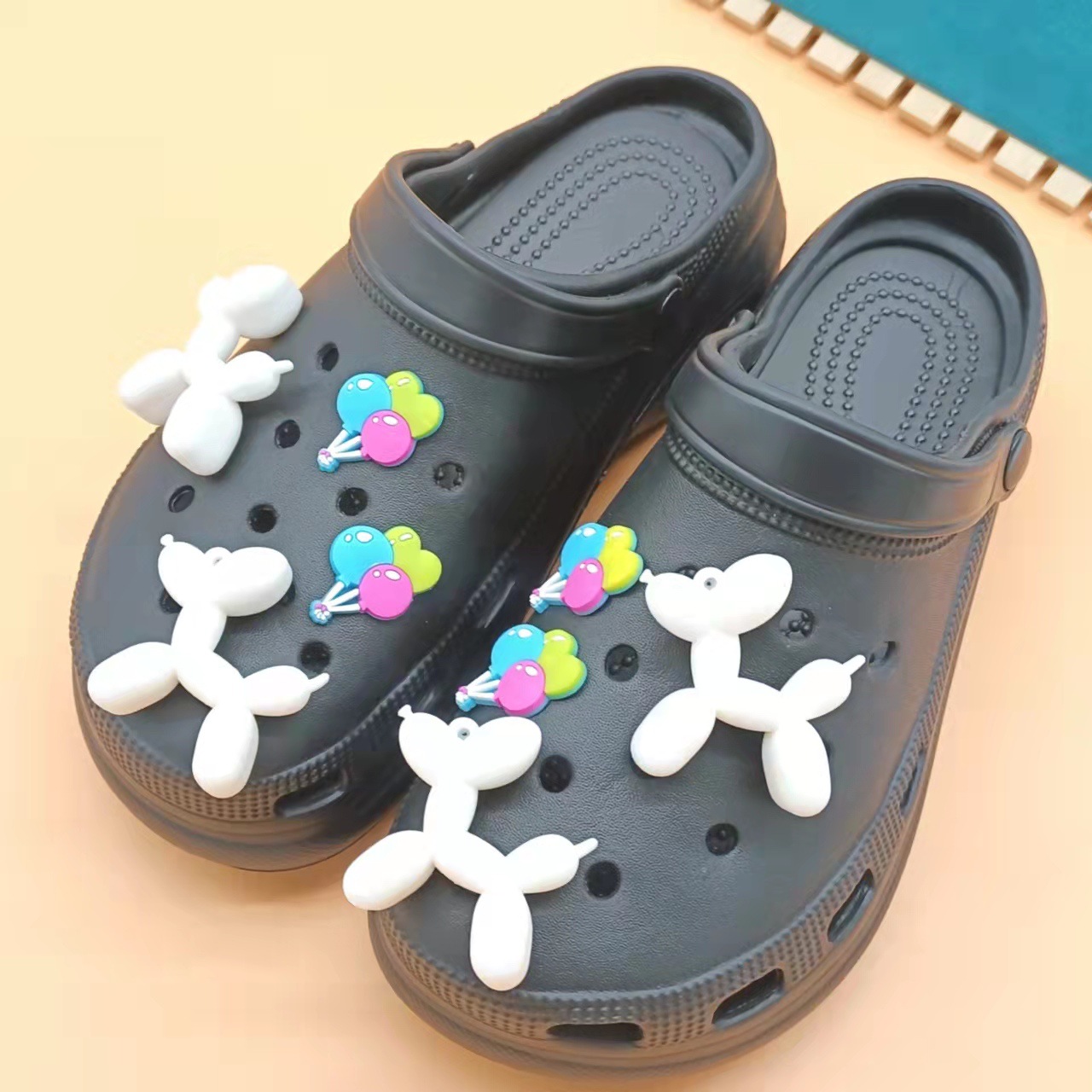 Cute Cartoon Shoe Buckle Accessories Bubble Dog  Shoe Buckle display picture 4