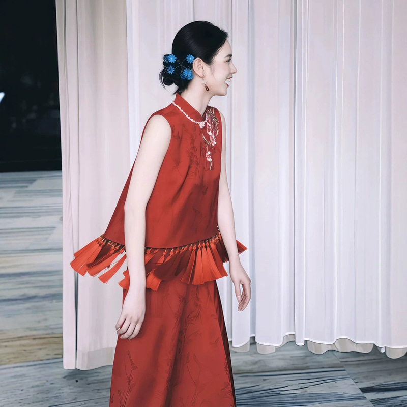 New Chinese-Style Bridal Toast Dress 2026 New Model Sleeveless Burgundy Two-Piece Set for Petite Daily Engagement Dress