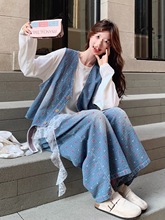 白色不规则蕾丝打底套装女秋季新款印花牛仔马甲阔腿裤三件套