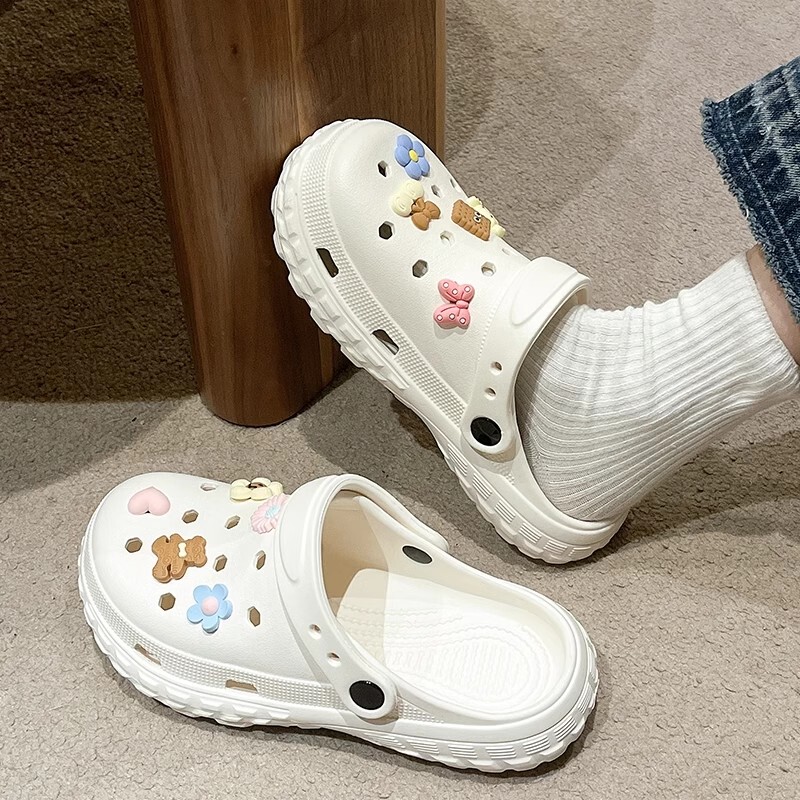Croc Shoes Women's Outer Wear Spring and Summer 2025 New Kidsren's Heightening Non-Slip Beach Toe Cute Half Slippers for Women