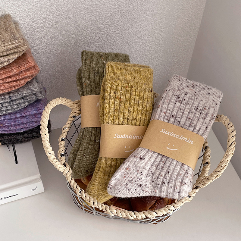 Suxinaimin calcetines de lana de las mujeres Otoño e Invierno engrosado forrado de lana hilo de punto cálido calcetines japoneses de media pantorrilla calcetines de pila Zhuji