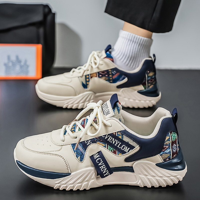 Zapatos de hombre verano 2026 nuevos zapatos de correr al aire libre transpirables casuales zapatos de papá aumentan suela gruesa zapatos deportivos de altura universal