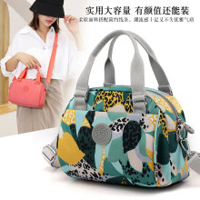 手提斜挎小包包女韩版时尚多层手拎小挎包旅游斜背包妈妈包小布包
