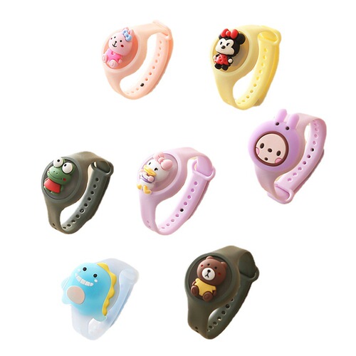 Summer new three-dimensional cartoon flash essential oil bracelet cute Korean version children and students luminous anti-mosquito bracelet