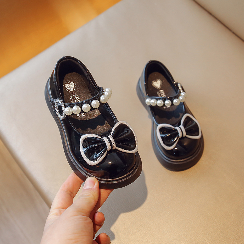 Zapatos de princesa de arco de niñas 2026 primavera y otoño nuevos zapatos de moda para niños zapatos de una sola niña zapatos negros al por mayor image 6