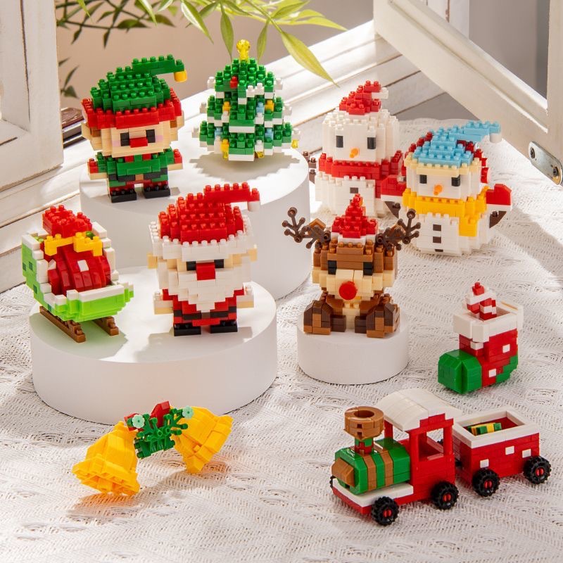 Nuevos productos transfronterizos muñecas de Papá Noel muñecas de nieve compatibles con bloques de construcción de juguetes altos para niños Dongdong Le caja ciega regalos