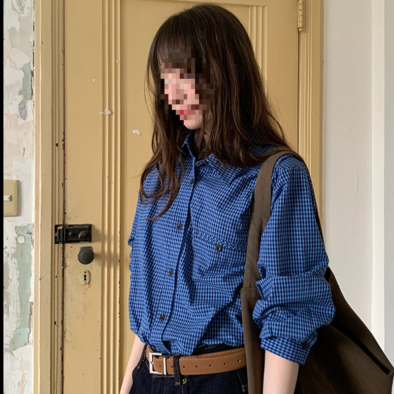 Classic plaid shirt, a retro basic plaid shirt for layering Classic plaid shirt, a retro basic plaid shirt for layering