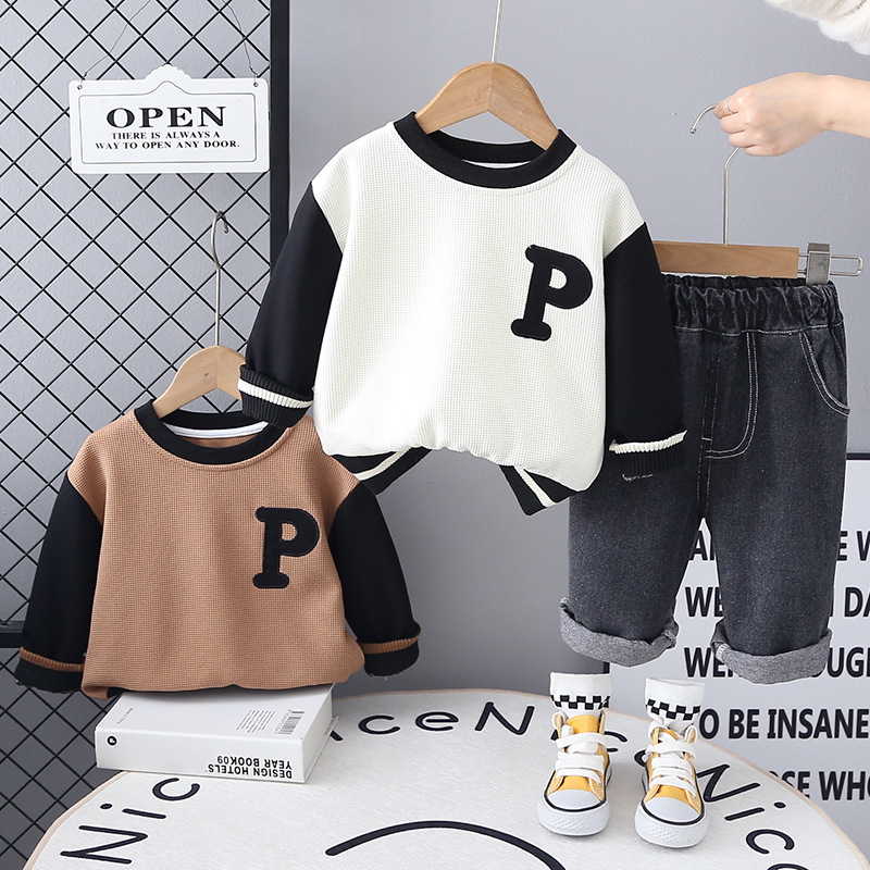 Sweatshirt for boys with a round collar