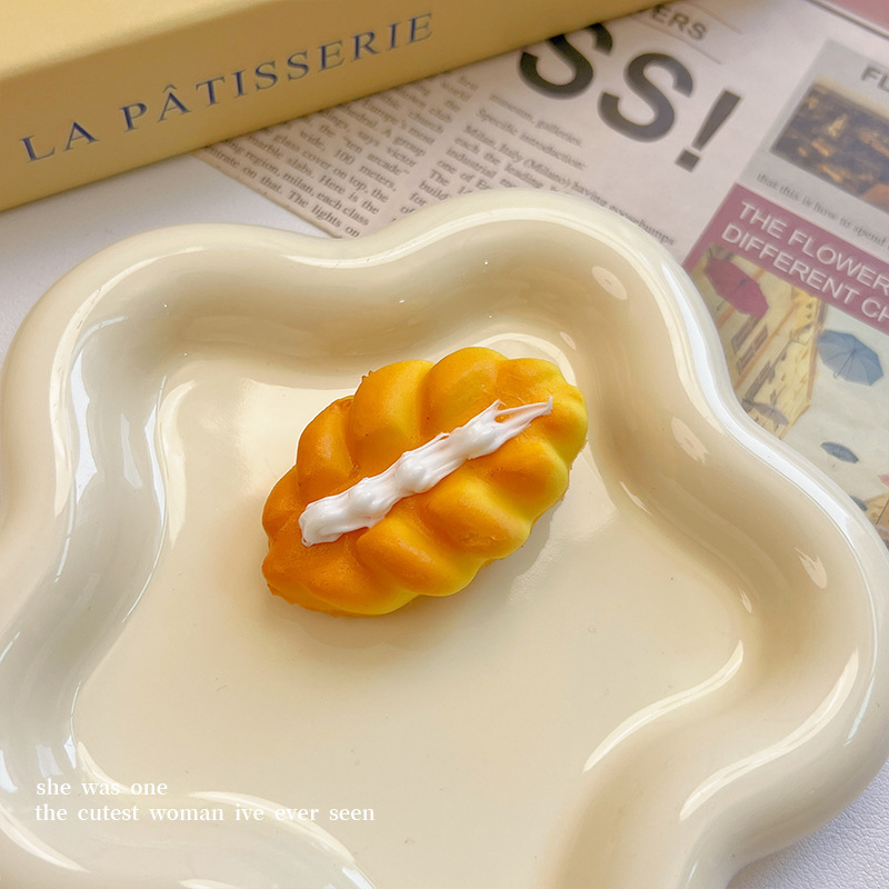 크림 샌드위치 머리핀