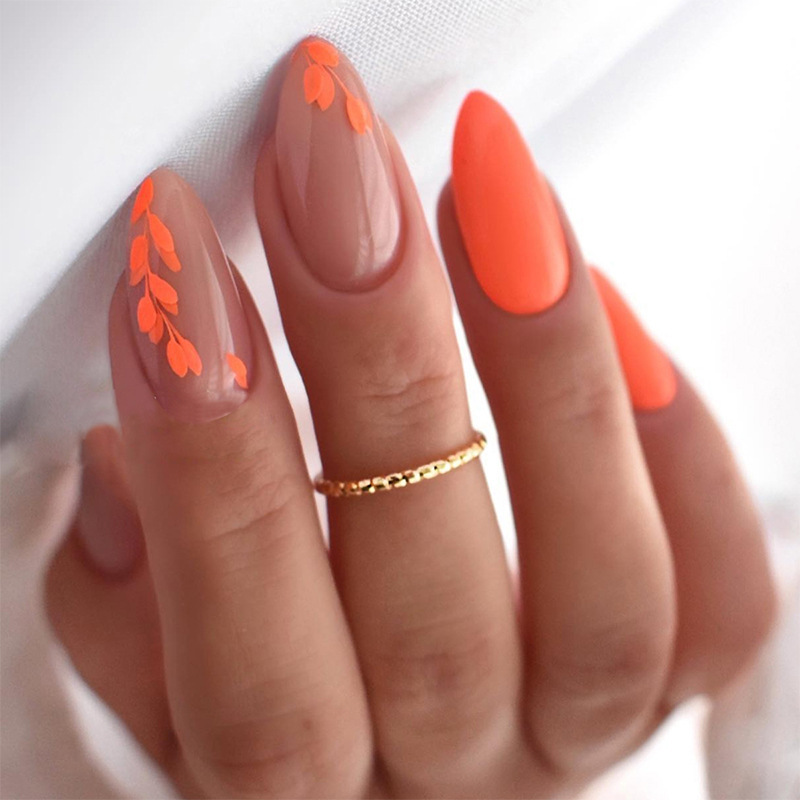 French Orange Wearable Nails Simple Leaves Fresh Manicure Fake Nails Fake Nails Wholesale 24 Pieces