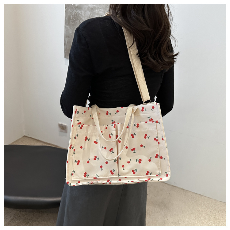 Large-capacity canvas student class 2024 Autumn new Korean-style trendy and personalized printed tote handbag for women undefined