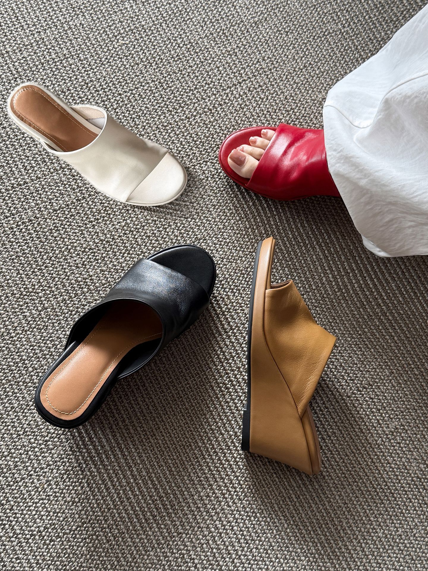 Sandal hở mũi nữ da dê gót nêm 5,5 cm quai ngang kiểu Hàn — đen chi tiết 2