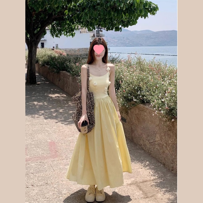 设计感立体花朵黄色吊带连衣裙女夏季新款温柔风收腰显瘦气质长裙|undefined