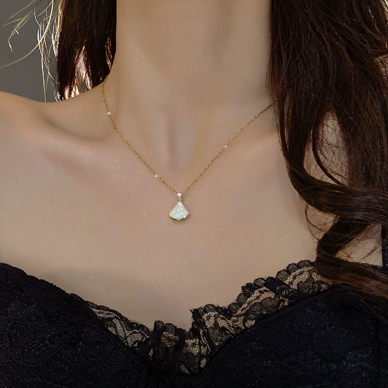 Колье, брендовая цепочка для ключей/сумки, универсальный аксессуар, простой и элегантный дизайн, 2024, интернет-сенсация, высококачественный стиль