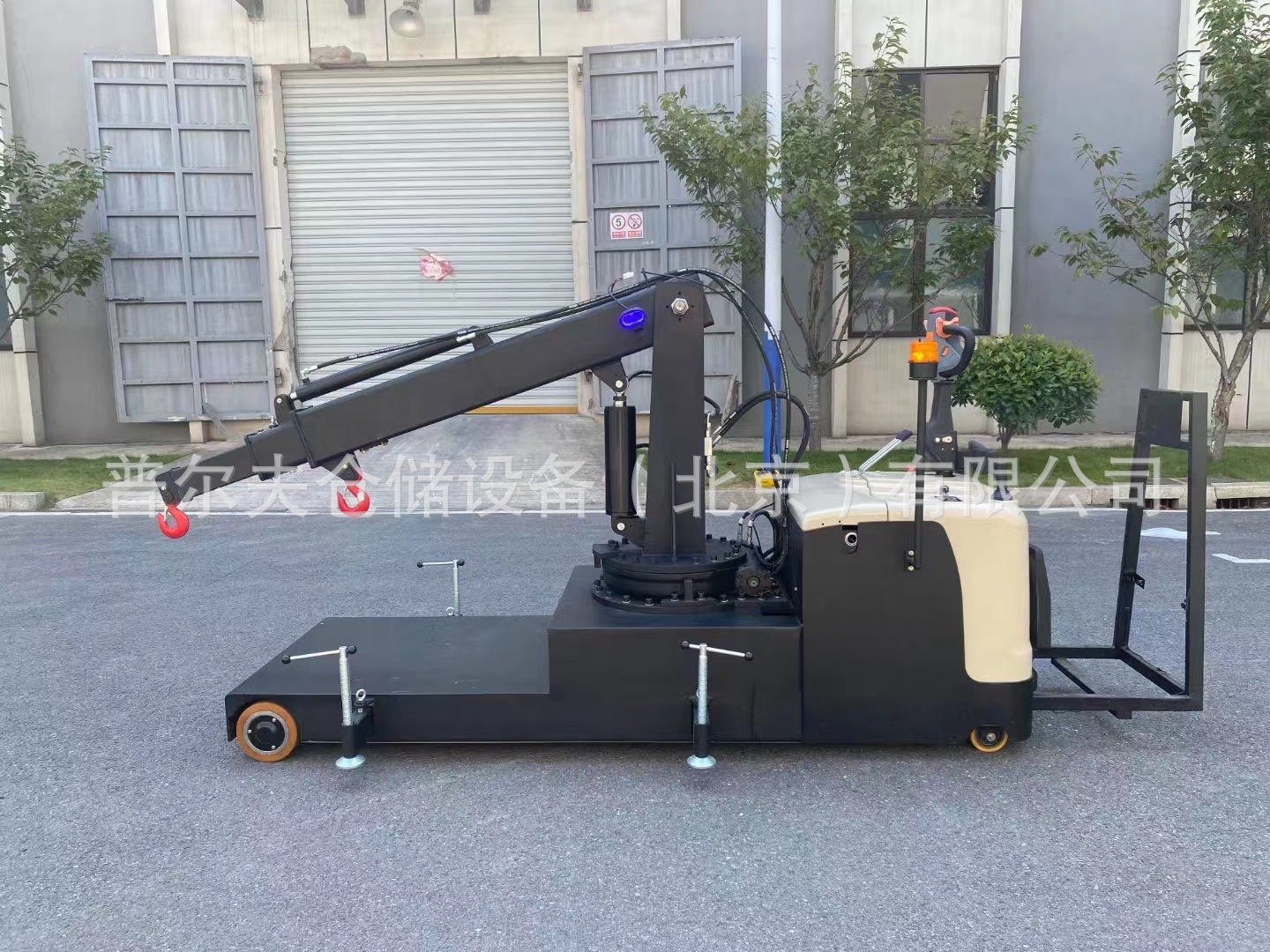 电动旋转吊机 吊车 吊臂车