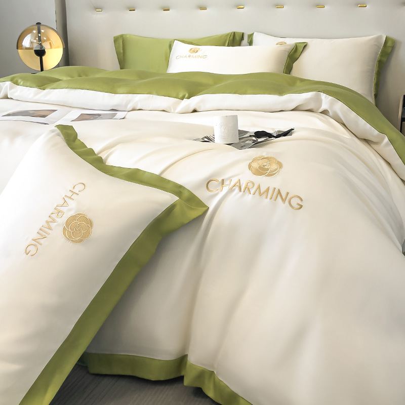 Cuatro piezas de seda de hielo de verano seda lisa cama cama de lujo ligera cama de lujo cama de tres piezas de verano