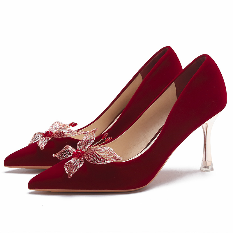 Hochzeitsschuhe Xiuhe Hochzeitskleid Zwei trägt Brautschuhe Frühling und Sommer Blume dünne Absätze rote spitze High Heels weiblich_voghion.com