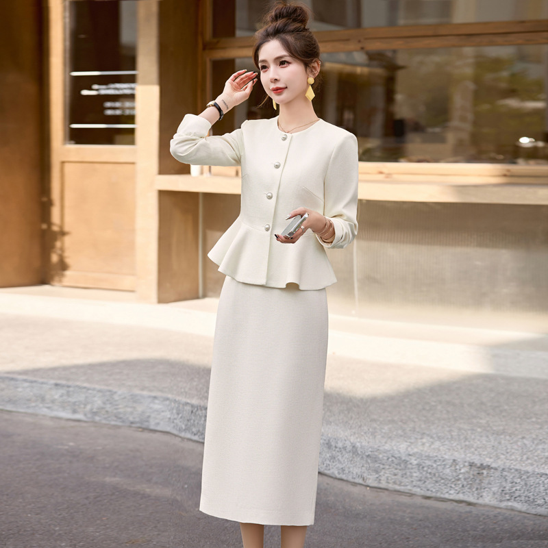 Tweed Style Suit Women's Spring and Autumn Temperament 2025 New Formal Occasion Professional Temperament Socialite Suit Skirt Two-Piece Set