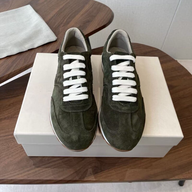 2026 New Autumn and Winter Women's Trendy Versatile Sports Casual Shoes, Simple and Comfortable Low-Top Thin-Soled Couple's Sneakers 2026 New Autumn and Winter Women's Trendy Versatile Sports Casual Shoes, Simple and Comfortable Low-Top Thin-Soled Couple's Sneakers