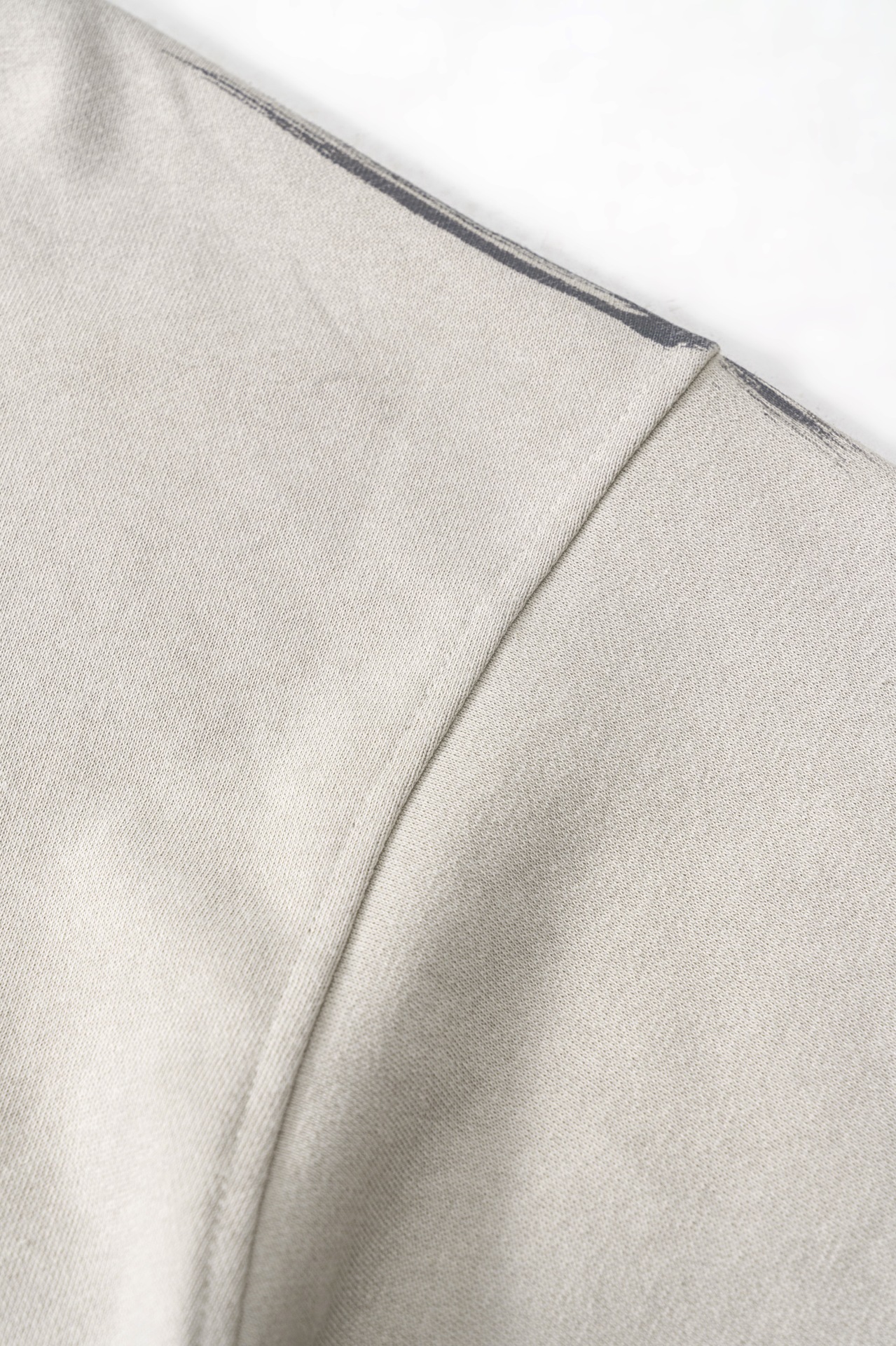 Sweat à capuche homme style urbain délavé coupe ample_voghion.com