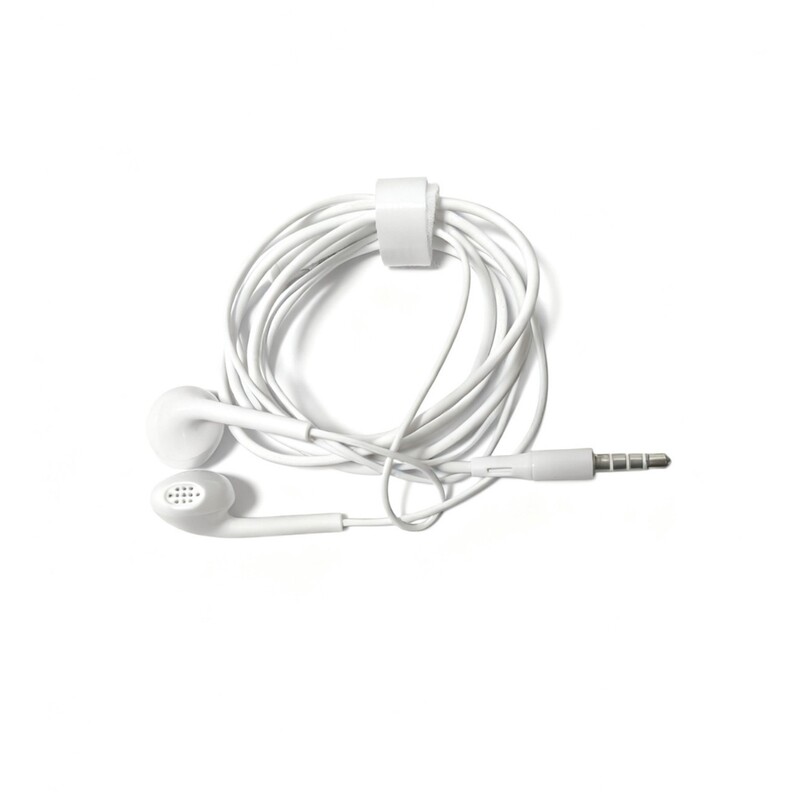 3.5mm Wired Headphones, High-Definition Sound Quality, Low Latency, Clearer Sound, No Swelling When Worn for a Long Time, Portable and Cost-Effective for Travel