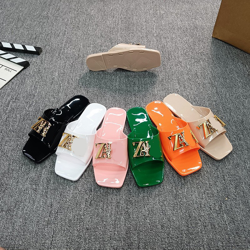 Z Family Women's Trendy Summer Three-Dimensional Crystal Jelly Bottom Flat Slippers European and American Fashion Beach Sandals