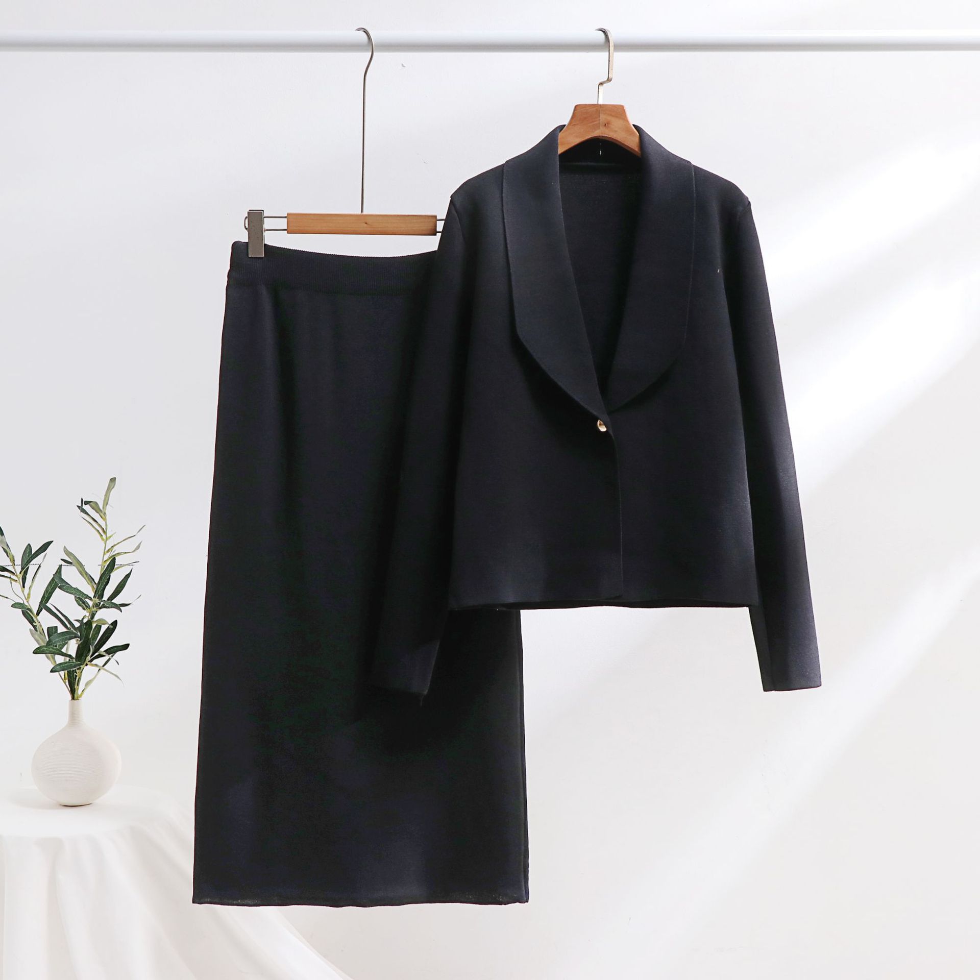 Vêtements pour femmes mode costume simple à manches longues haut de couleur unie taille haute jupe mi-longue petite jupe deux pièces_voghion.com