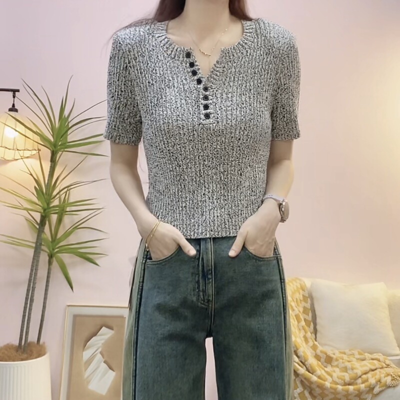 【On sale at the counter】2026 Autumn New Fashionable and Elegant Twisted Shoulder Pad Knit Sweater 172 【On sale at the counter】2026 Autumn New Fashionable and Elegant Twisted Shoulder Pad Knit Sweater 172