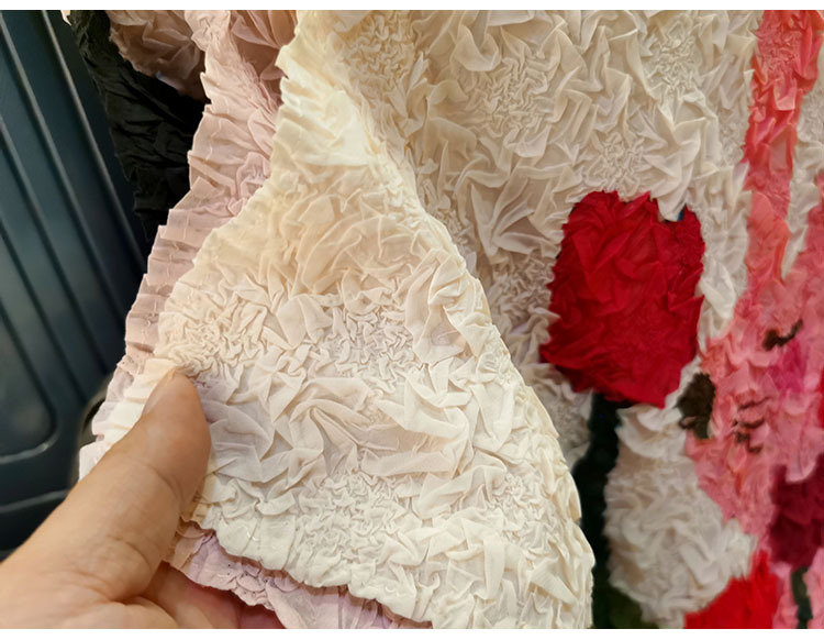 Áo thun nữ cổ tròn xếp ly in hình thỏ may mắn, tay ngắn thon gọn — Màu đen, Màu hồng, Màu trắng be chi tiết 25